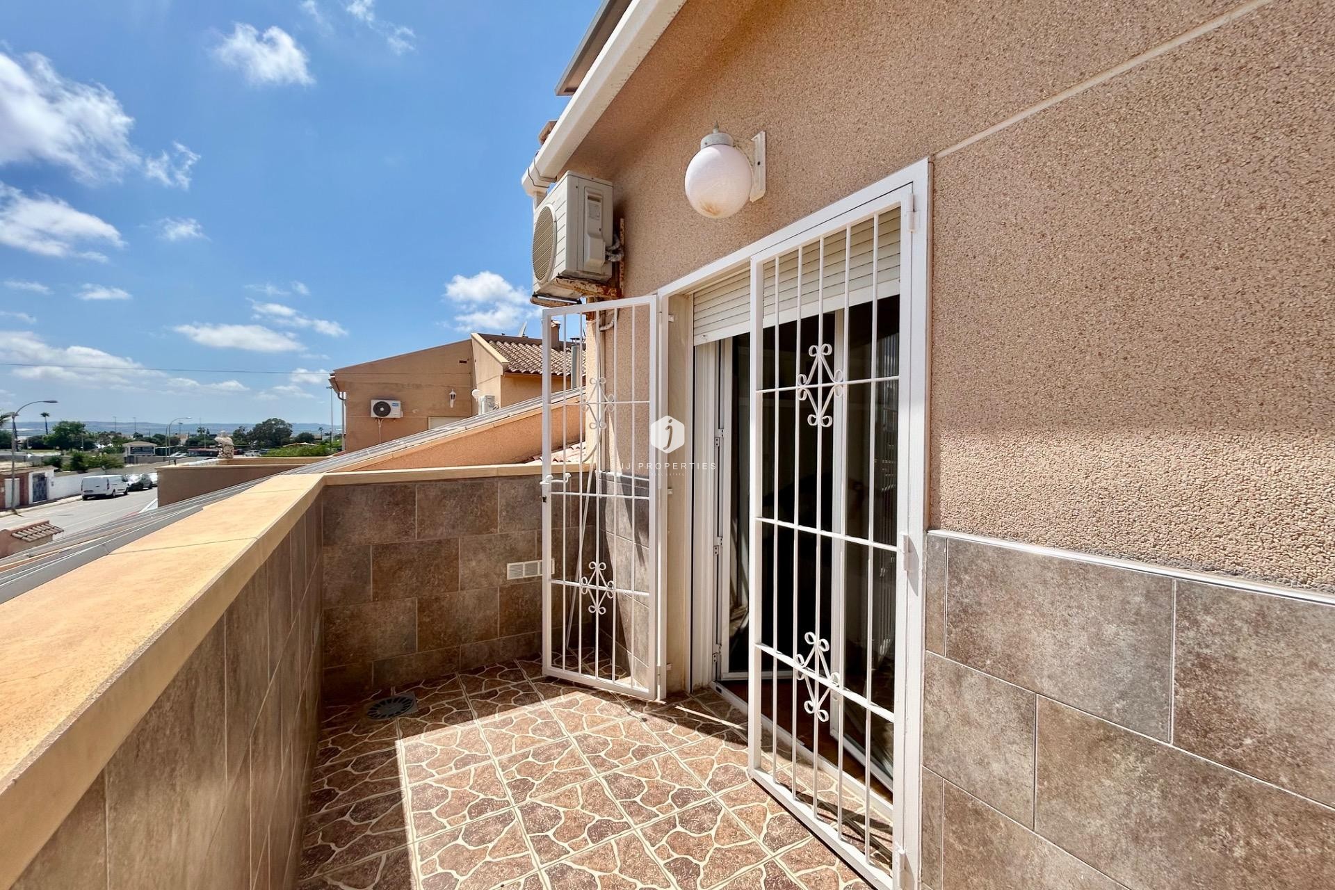 Tweedehands - Villa -
Torrevieja - San luis