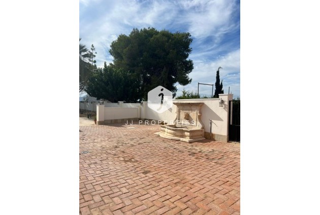 Villa - Aus zweiter Hand - Almoradí -
                Almoradí