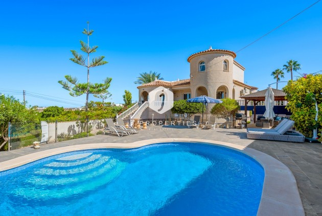 Villa - Aus zweiter Hand -
            Almoradí - C-75197