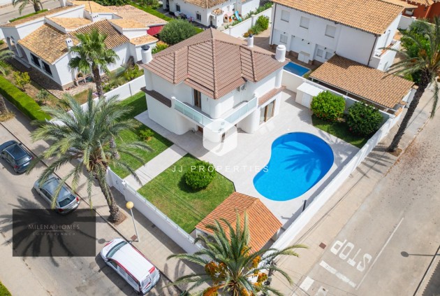 Villa - Aus zweiter Hand -
            Cabo Roig - C-76933