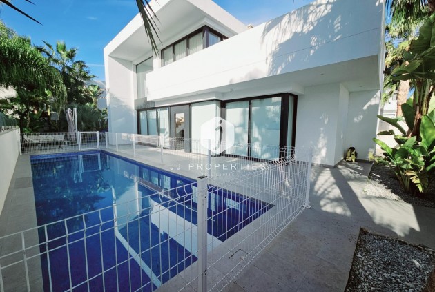 Villa - Aus zweiter Hand -
            Ciudad Quesada - C-25284