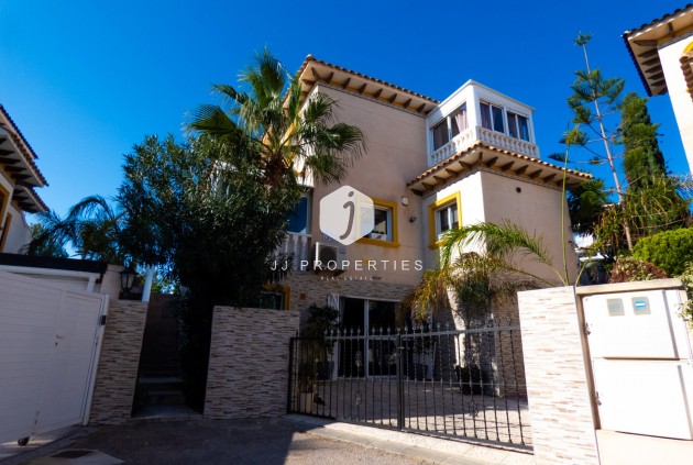 Villa - Aus zweiter Hand - Playa Flamenca -
                Costa Blanca