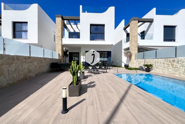 Villa - Aus zweiter Hand - Punta Prima -
                Costa Blanca