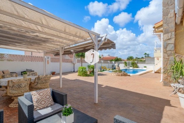 Villa - Aus zweiter Hand - Rojales -
                Inland