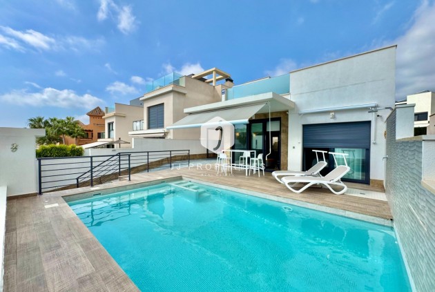 Villa - Aus zweiter Hand - San Miguel de Salinas -
                Bellavista
