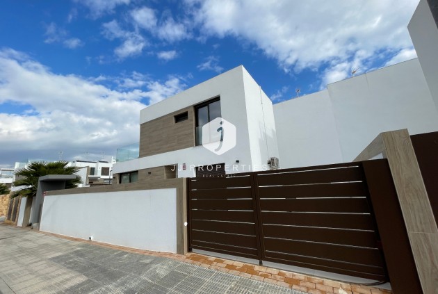 Villa - D'occasion - Benijofar -
                Costa Blanca