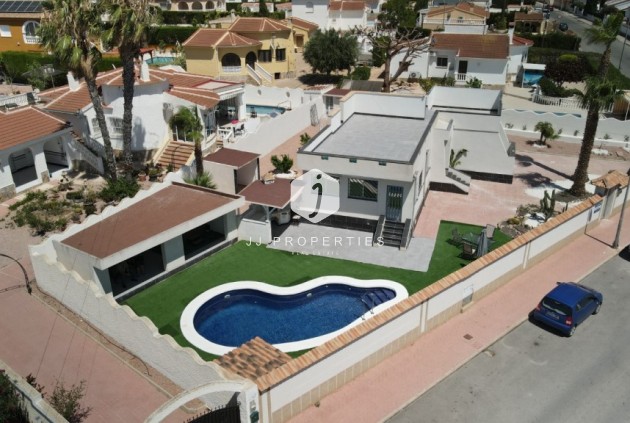Villa - D'occasion - Ciudad Quesada -
                Costa Blanca