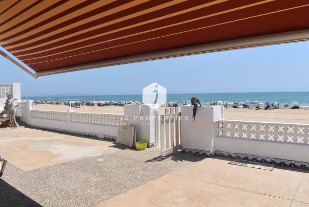 Villa - D'occasion - Guardamar del Segura -
                Costa Blanca