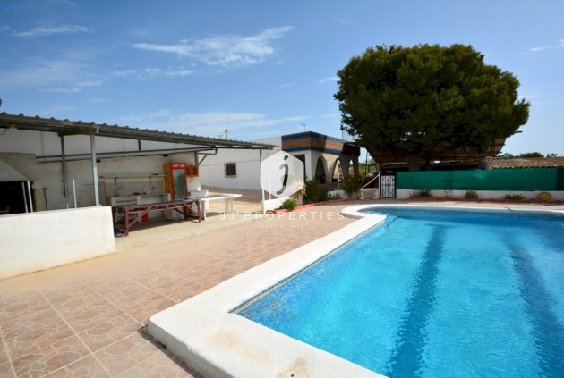 Villa - D'occasion - Guardamar del Segura -
                Costa Blanca
