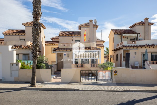 Villa - D'occasion - Guardamar del Segura -
                El Raso