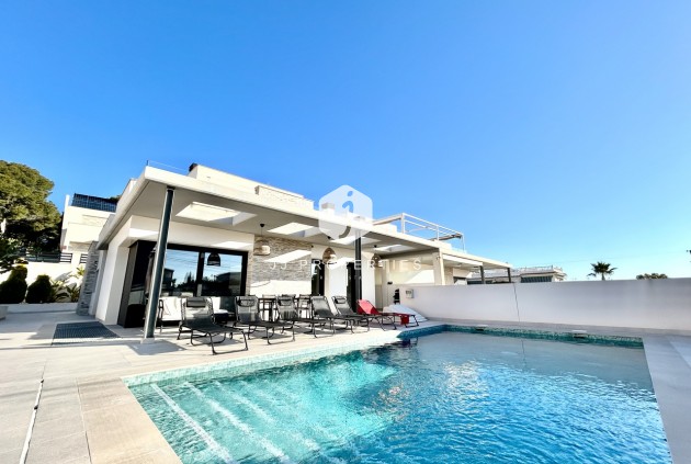 Villa - D'occasion - Los Balcones -
                Costa Blanca