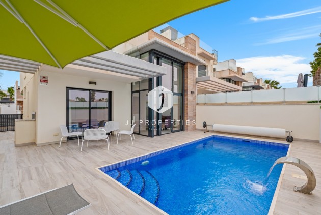 Villa - D'occasion - Orihuela Costa -
                Cabo Roig
