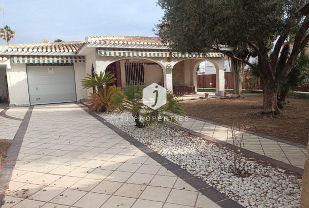 Villa - D'occasion - Orihuela Costa -
                Campoamor