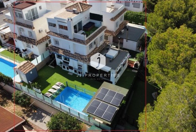 Villa - D'occasion - Orihuela Costa -
                Costa Blanca