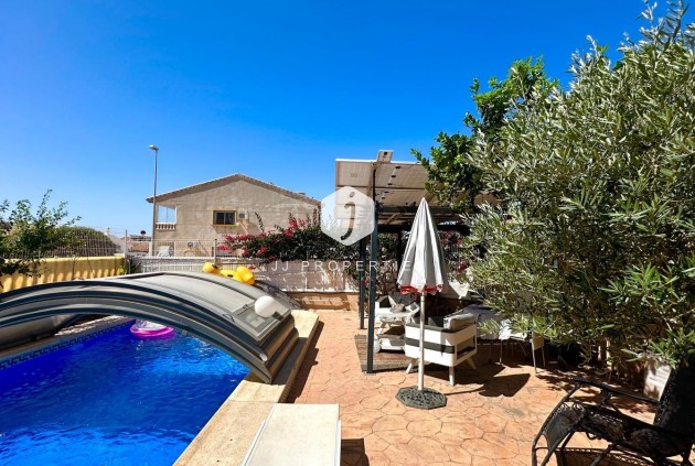 Villa - D'occasion - Orihuela Costa -
                La Regia