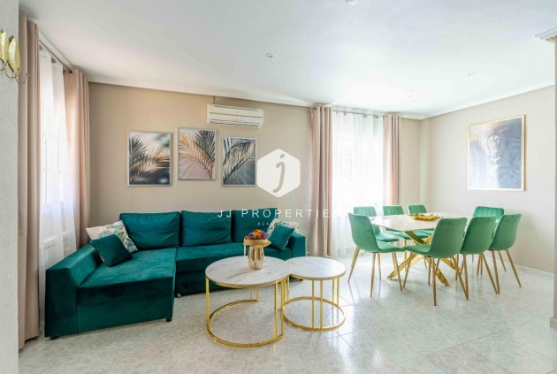 Villa - D'occasion - Orihuela Costa -
                Punta Prima