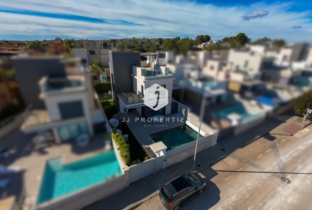 Villa - D'occasion - San Miguel de Salinas -
                Bellavista