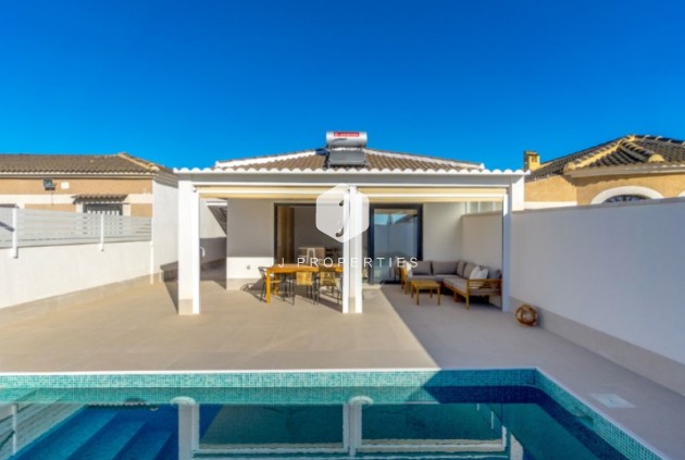 Villa - D'occasion - Torrevieja -
                Costa Blanca