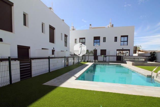 Villa - Nowy budynek -
            Pilar de la Horadada - NB-68011