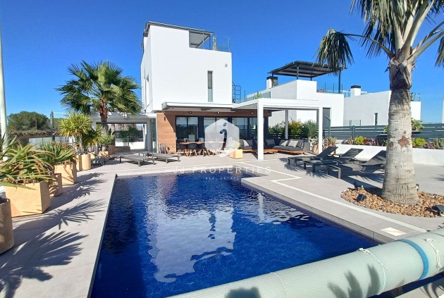 Villa - Resale - Algorfa -
                Inland