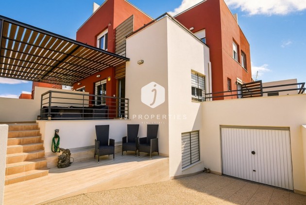 Villa - Resale - Algorfa -
                Inland