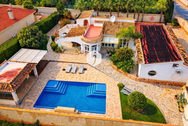 Villa - Resale - Cabo Roig -
                Costa Blanca