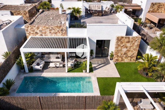 Villa - Resale - Cabo Roig -
                Costa Blanca