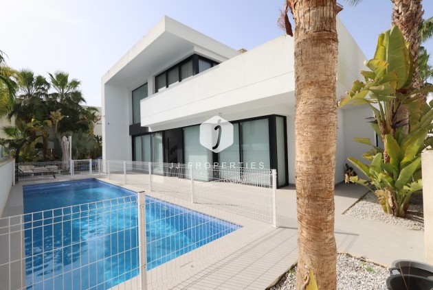 Villa - Resale - Ciudad Quesada -
                Costa Blanca