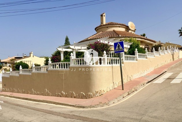 Villa - Resale - Ciudad Quesada -
                Costa Blanca
