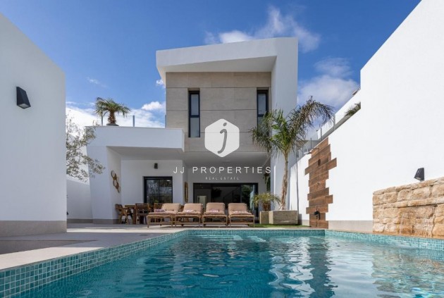 Villa - Resale - Dolores -
                Costa Blanca