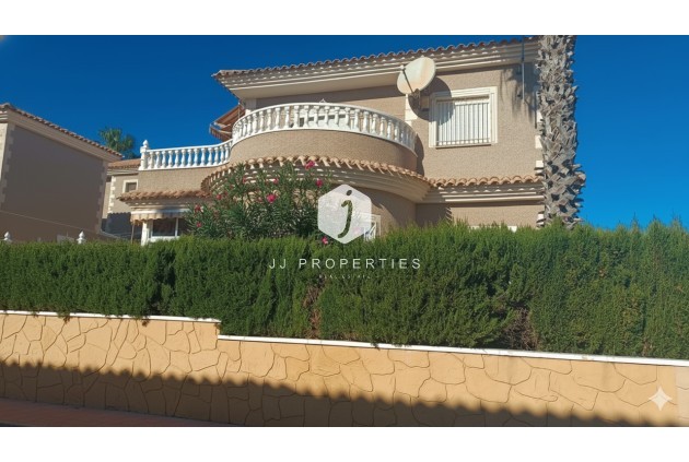 Villa - Resale - Los Altos -
                Costa Blanca