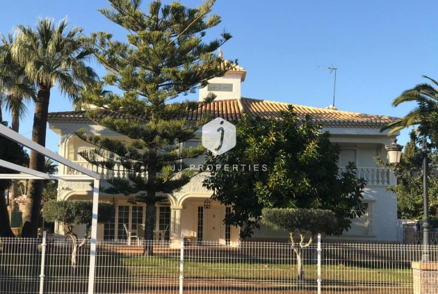 Villa - Resale - Orihuela Costa -
                Costa Blanca