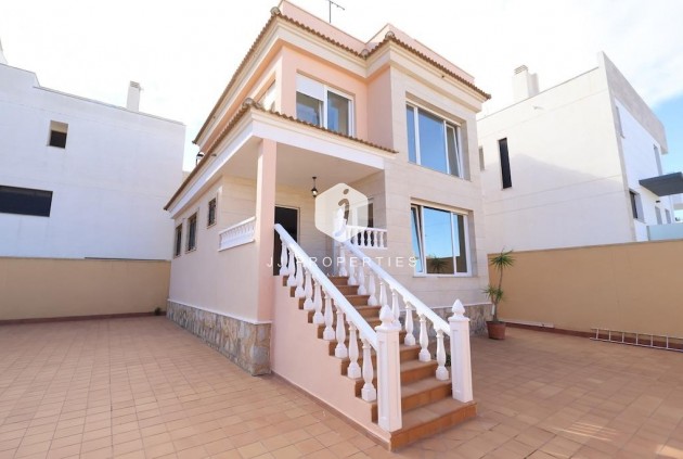 Villa - Resale - Orihuela Costa -
                Costa Blanca