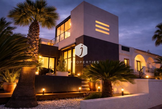 Villa - Resale - Orihuela Costa -
                Costa Blanca