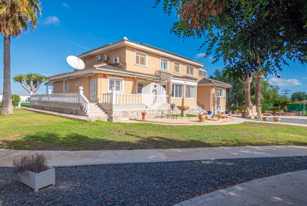 Villa - Resale - San Miguel de Salinas -
                Inland