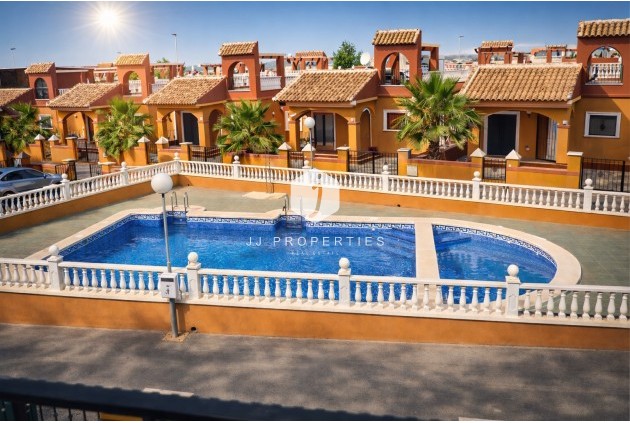 Villa - Resale - Torrevieja -
                Costa Blanca