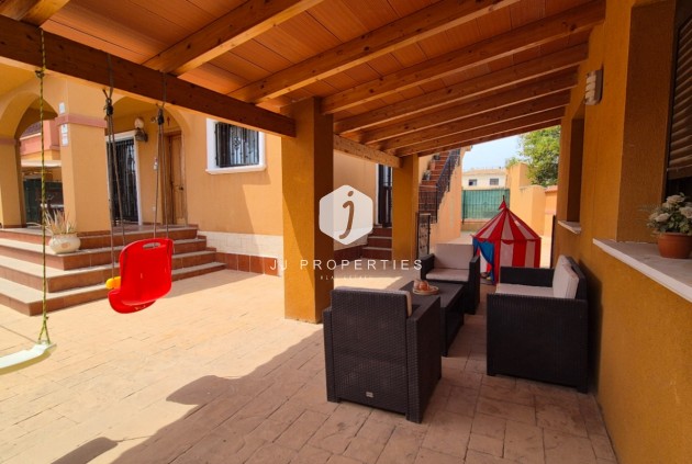 Villa - Resale - Torrevieja -
                Costa Blanca