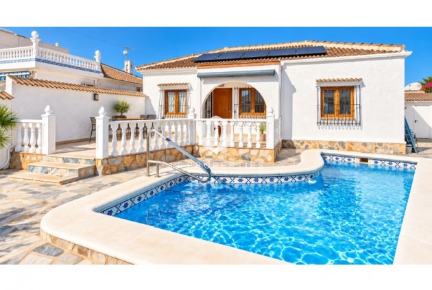 Villa - Resale - Torrevieja -
                Costa Blanca