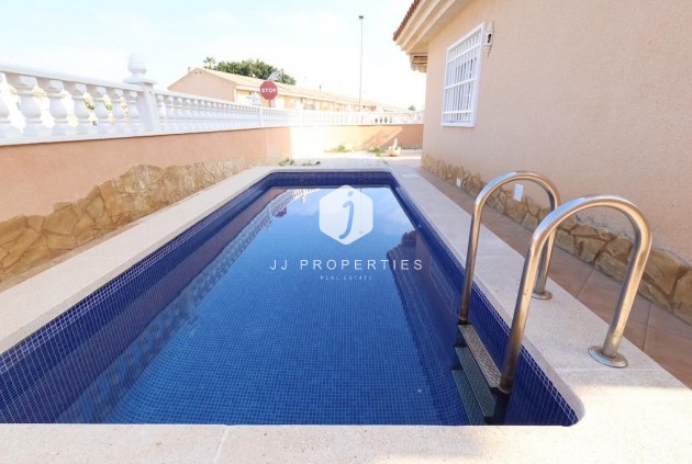 Villa - Resale - Torrevieja -
                Costa Blanca