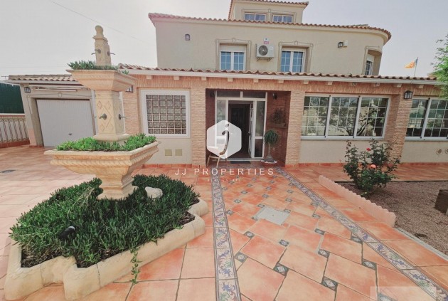 Villa - Resale - Torrevieja -
                La Siesta - El Salado - Torreta