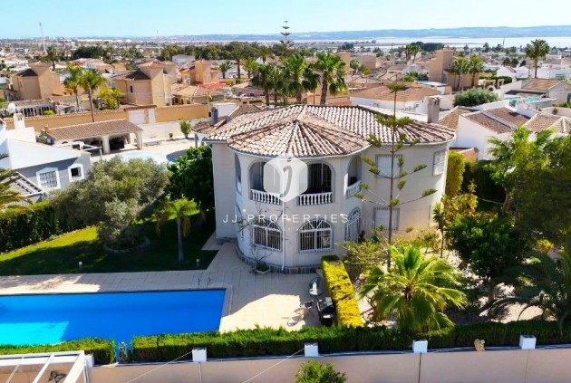 Villa - Resale - Torrevieja -
                La siesta