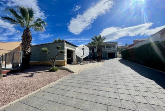 Villa - Segunda mano - Ciudad Quesada -
                Costa Blanca