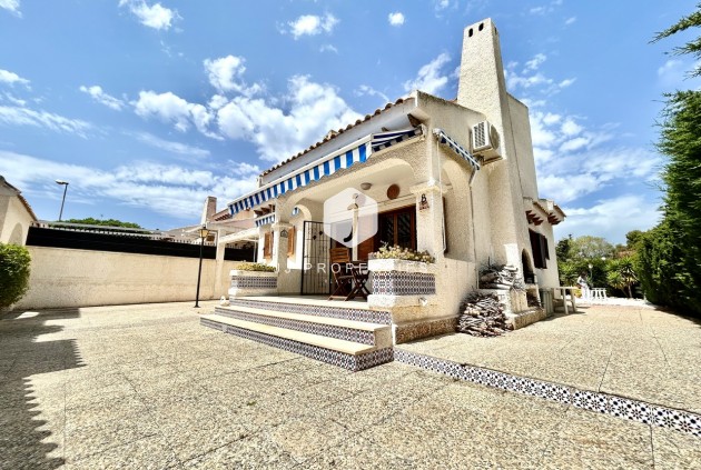 Villa - Segunda mano - La Zenia -
                Costa Blanca
