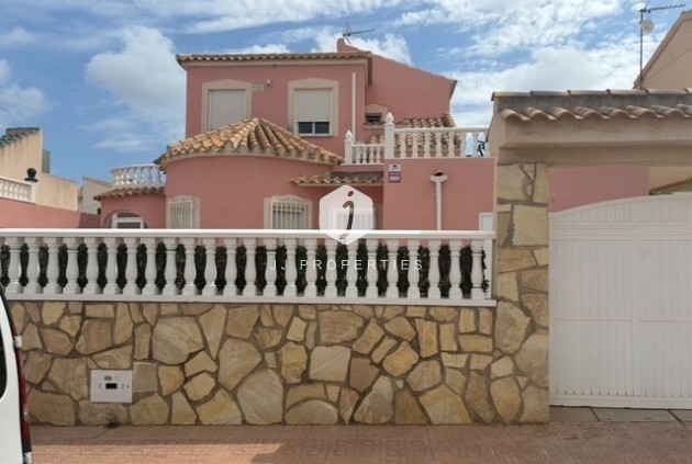 Villa - Segunda mano - Playa Flamenca -
                Costa Blanca