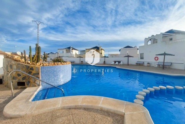 Villa - Segunda mano - Torrevieja -
                Costa Blanca