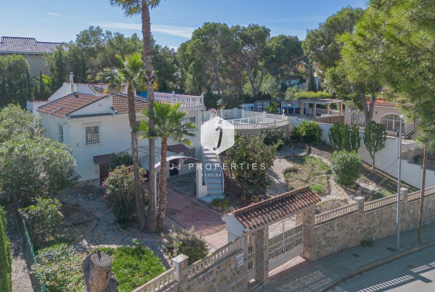 Villa - Segunda mano - Torrevieja -
                Costa Blanca