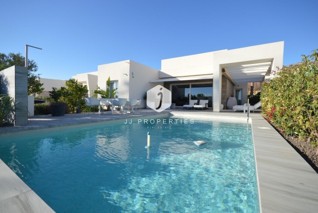 Villa - Tweedehands - Algorfa -
                Club De Golf La Finca