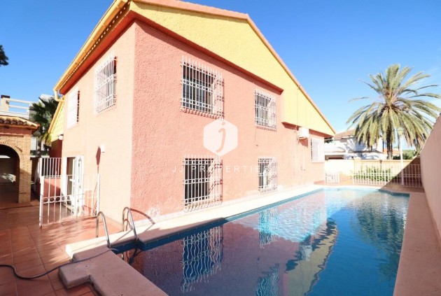 Villa - Tweedehands - Cabo Roig -
                Costa Blanca