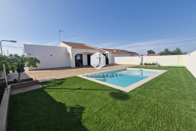 Villa - Tweedehands - Los Balcones -
                Costa Blanca