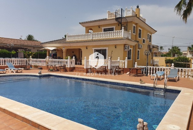 Villa - Tweedehands - Los Balcones -
                Costa Blanca
